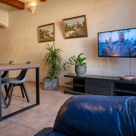 Moonshine Villa Nadur Ngoại thất bức ảnh