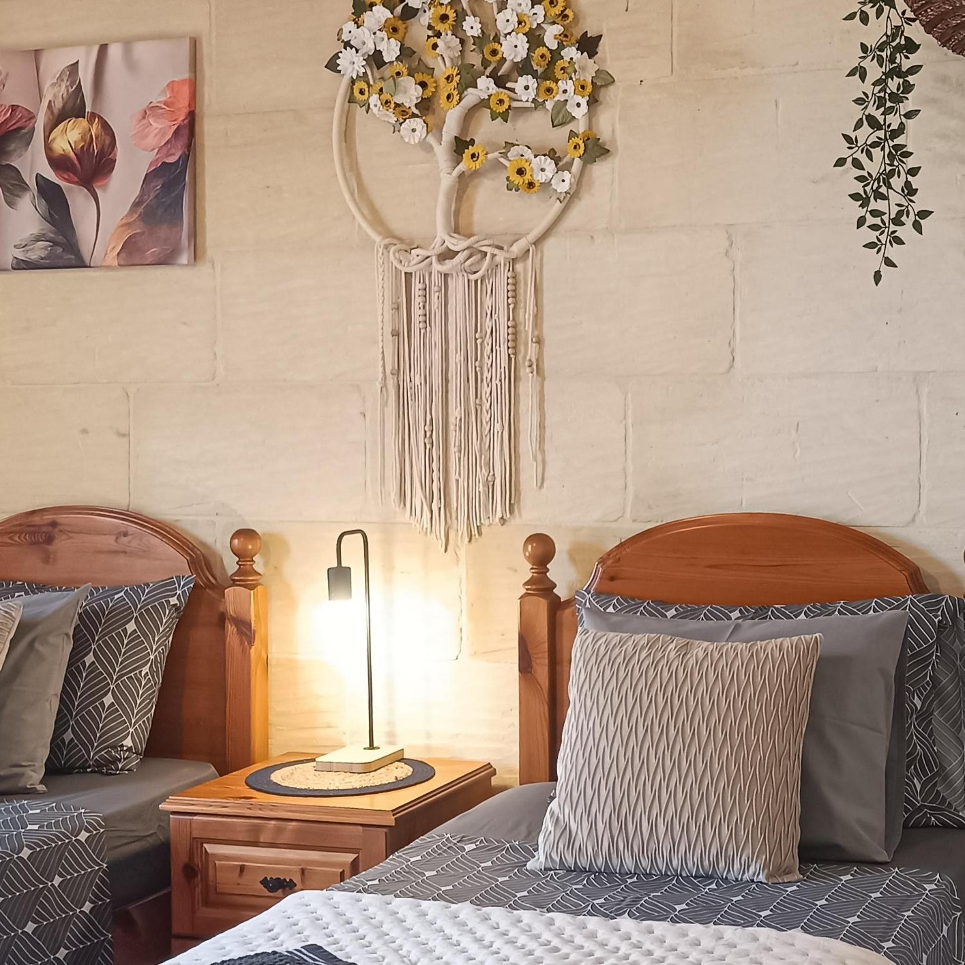 Moonshine Villa Nadur Phòng bức ảnh